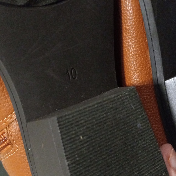 Aerosoles Women's Wide Width Ankle Boots - Picture 12 of 12